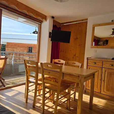 Apartment T3 Au Pied Des Pistes